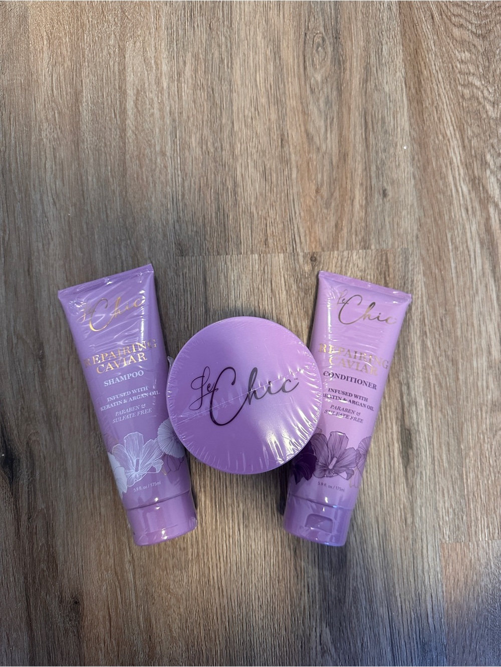 NWT Le Chic Repairing Caviar Hair Care Set – Shampoo, Conditioner & Hair Mask